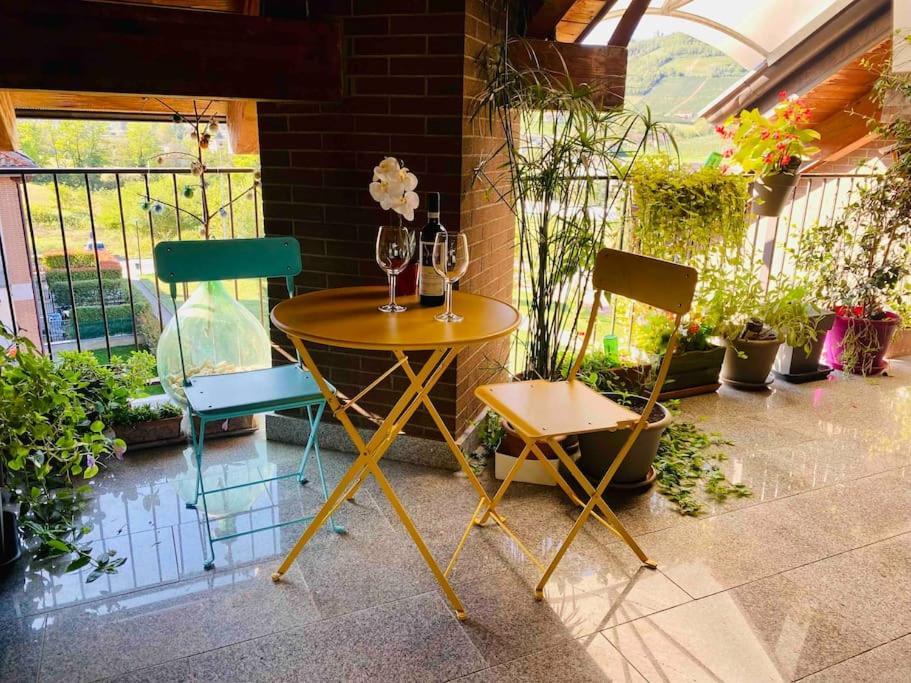 Attico Nel Cuore Delle Langhe - Free Parking Wi-fi E Ac Apartment