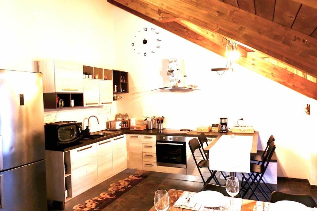 Apartment Attico Nel Cuore Delle Langhe - Free Parking Wi-fi E Ac Alba (Piedmont)