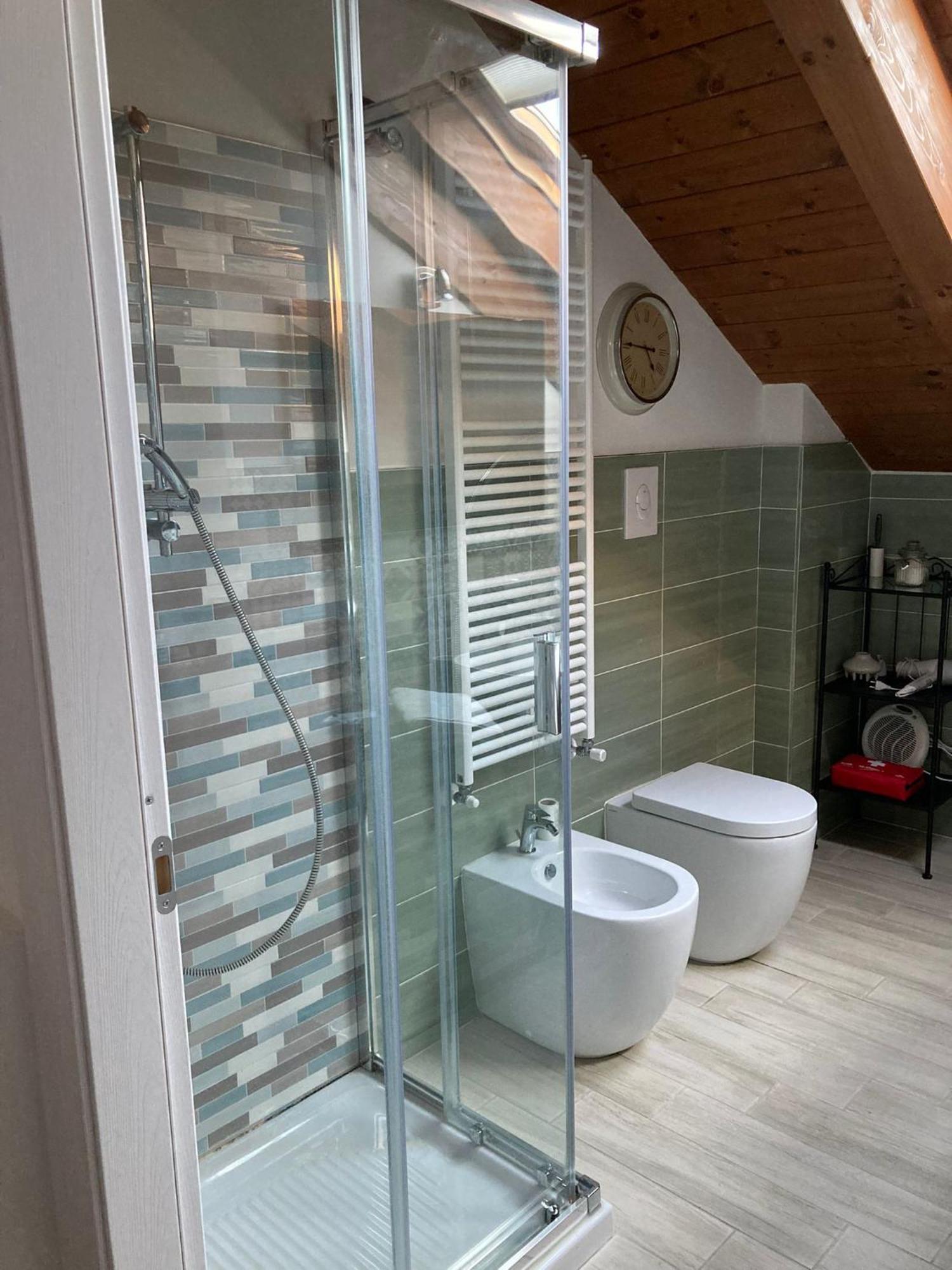 Apartment Attico Nel Cuore Delle Langhe - Free Parking Wi-fi E Ac *